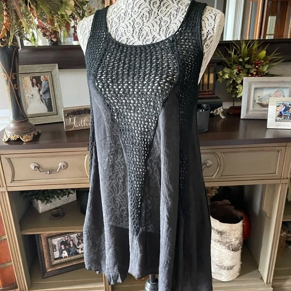 Swimsuit cover up - Picture 2 of 5